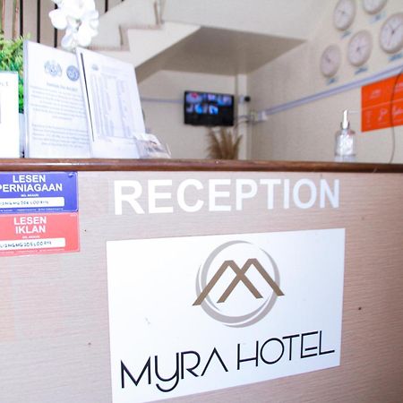 Myra Hotel Mersing Exteriör bild