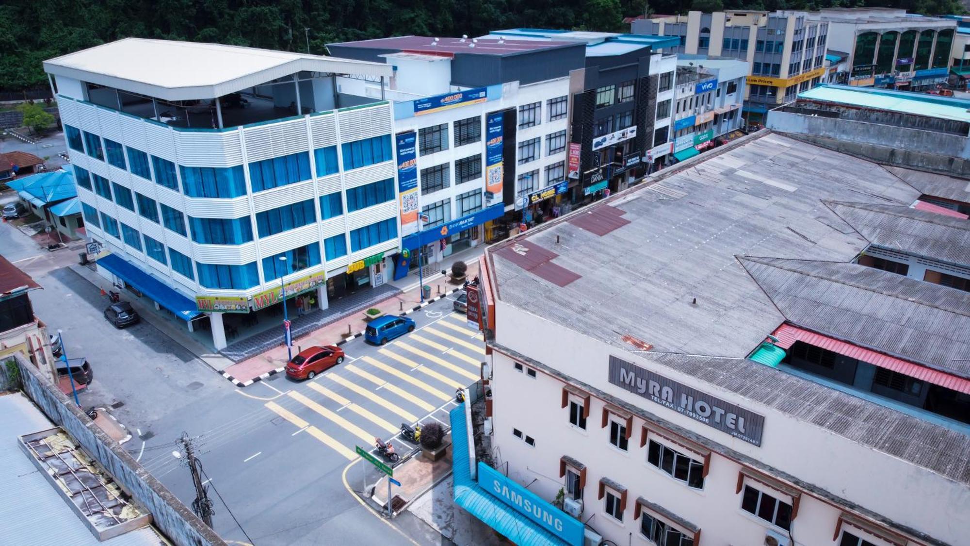 Myra Hotel Mersing Exteriör bild