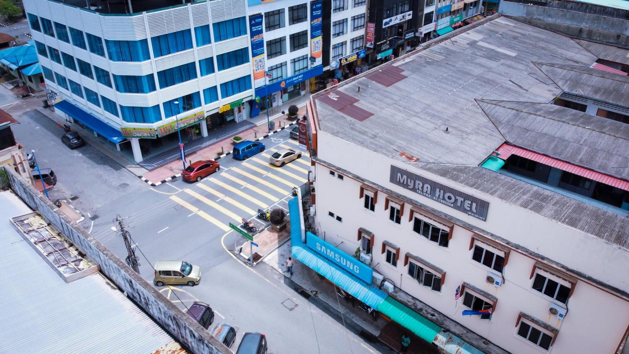 Myra Hotel Mersing Exteriör bild