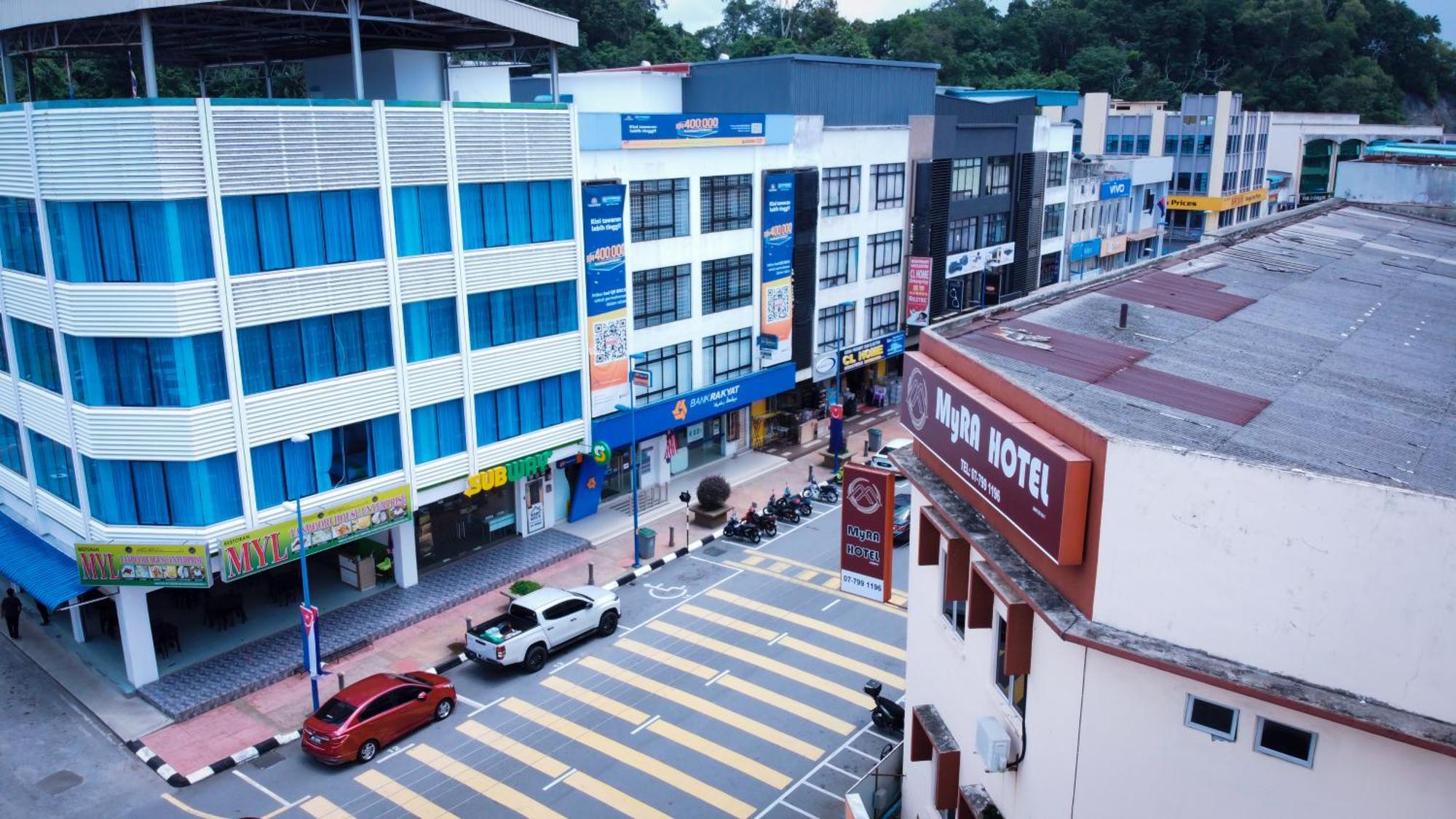 Myra Hotel Mersing Exteriör bild