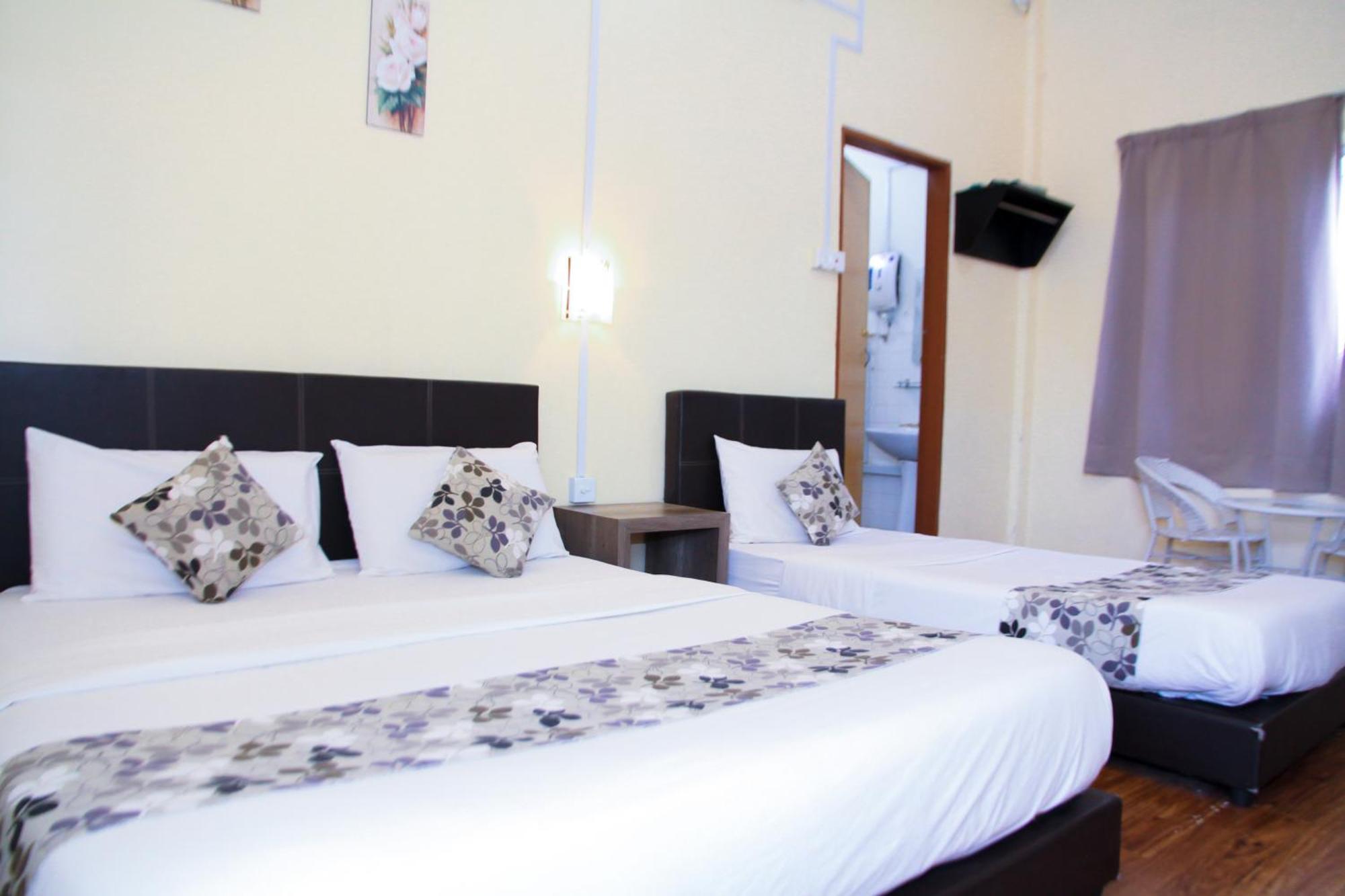 Myra Hotel Mersing Exteriör bild