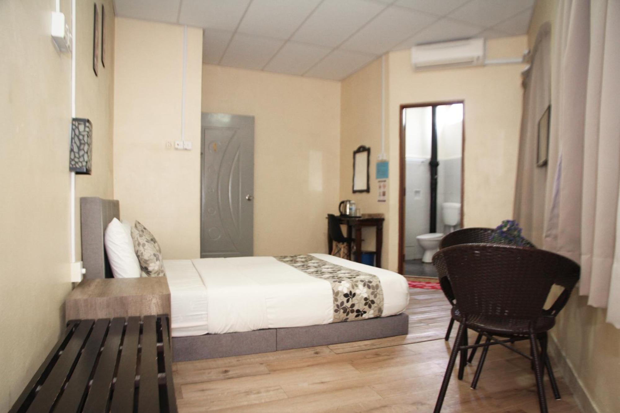 Myra Hotel Mersing Exteriör bild