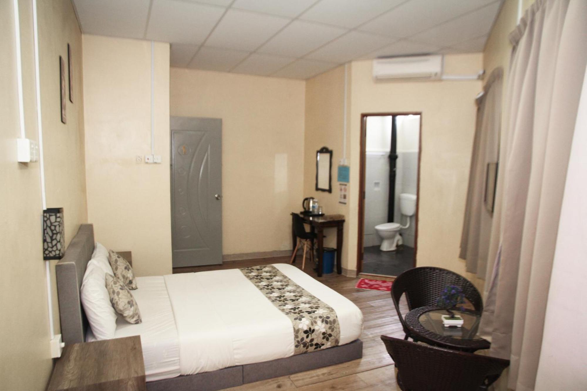 Myra Hotel Mersing Exteriör bild